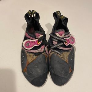 La Sportiva Women’s Solution Climbing Shoes 6.5/36.5